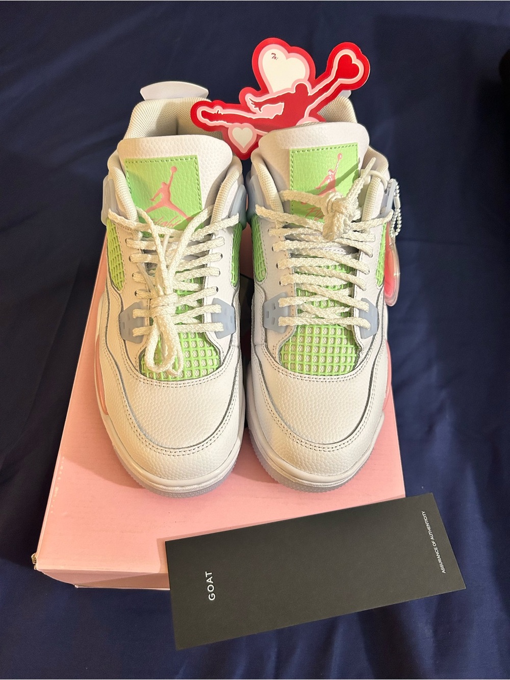 Jordan Kids' Retro Sneakers in White and Light Green